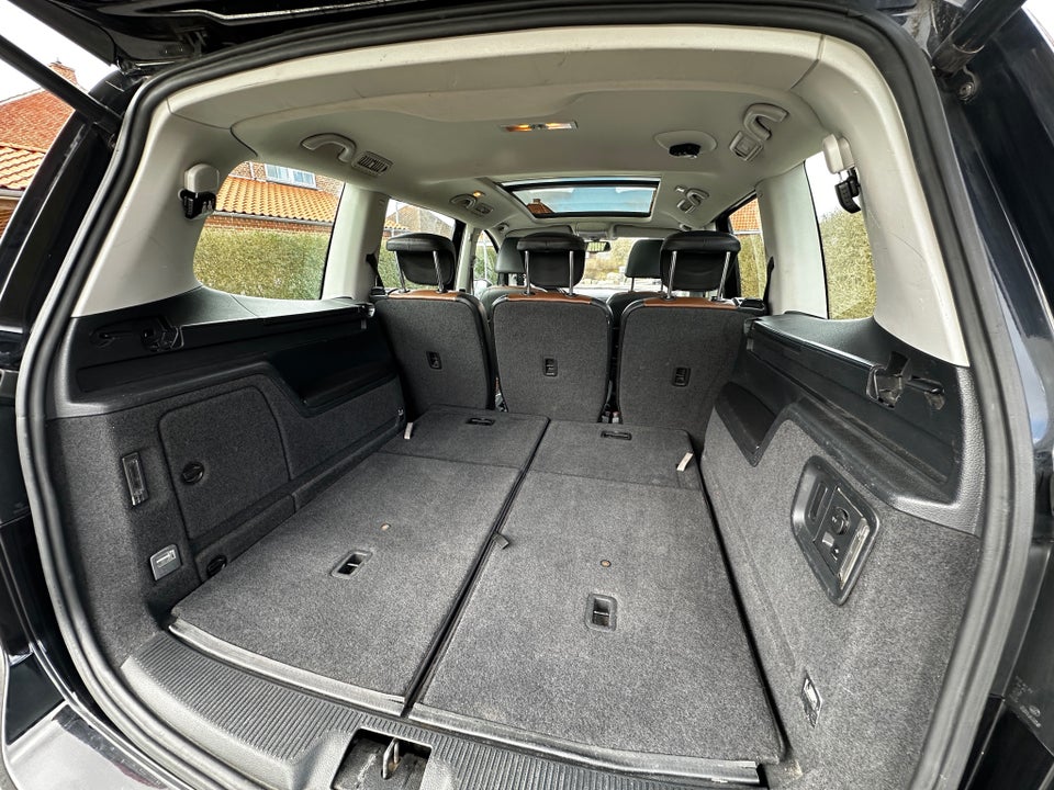 VW Sharan 2,0 TDi 140 Highline DSG BMT 7prs 5d