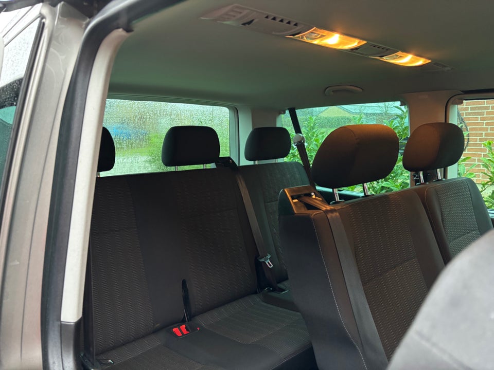 VW Caravelle 2,0 TDi 150 Comfortline DSG kort