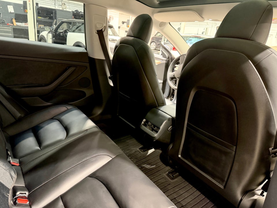 Tesla Model 3 Performance AWD 4d