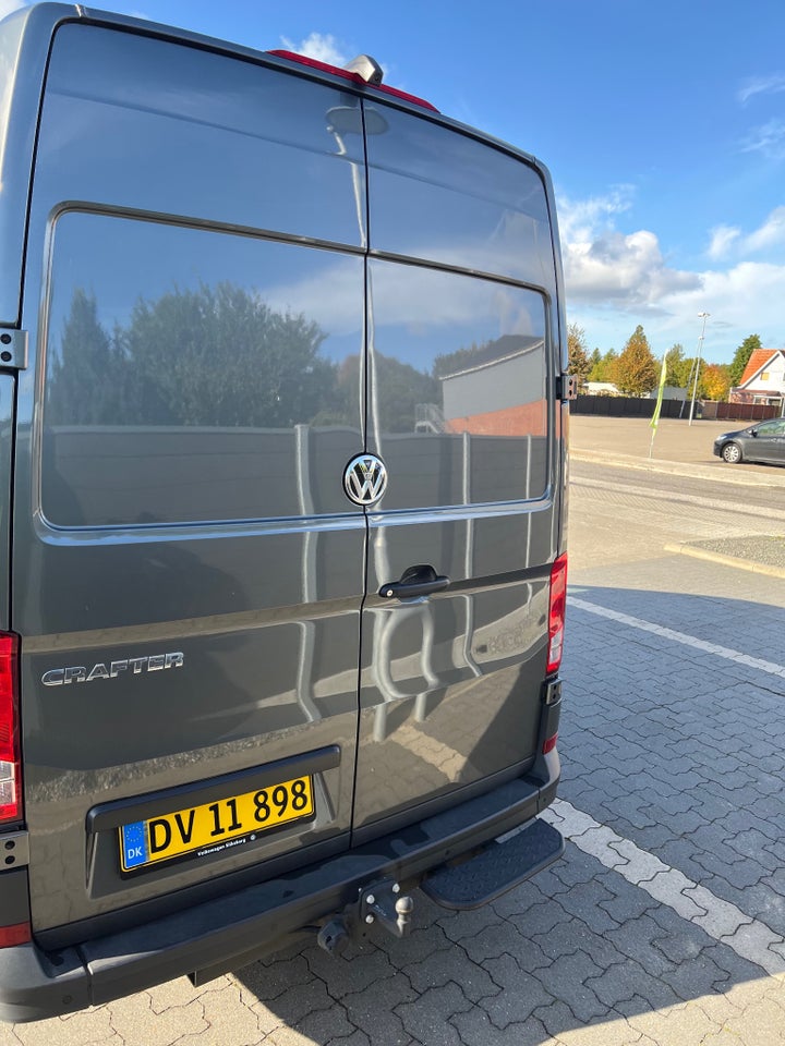 VW Crafter 35 2,0 TDi 177 Kassevogn L3H3 aut.