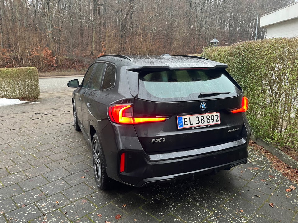 BMW iX1 eDrive20 Fully Charged M-Sport 5d