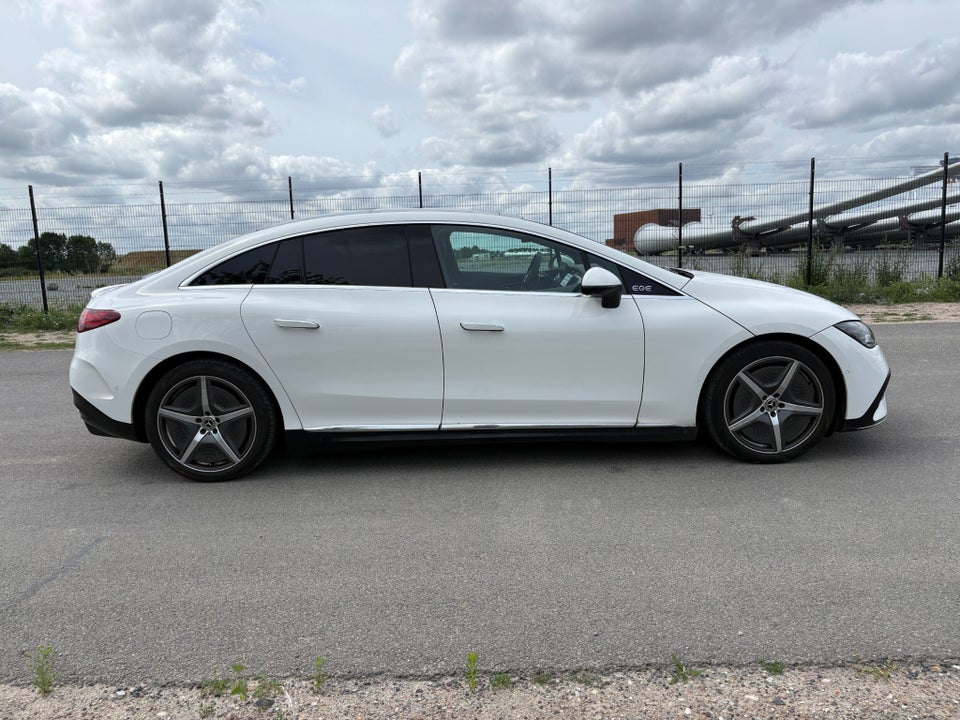Mercedes EQE350 AMG Line 4d