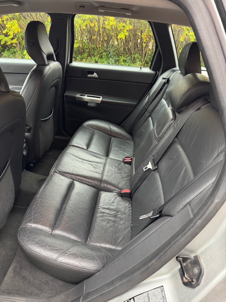 Volvo V50 2,5 T5 Momentum 5d