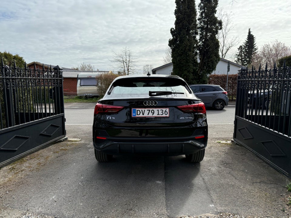 Audi Q3 45 TFSi e Attitude plus Sportback S-tr. 5d