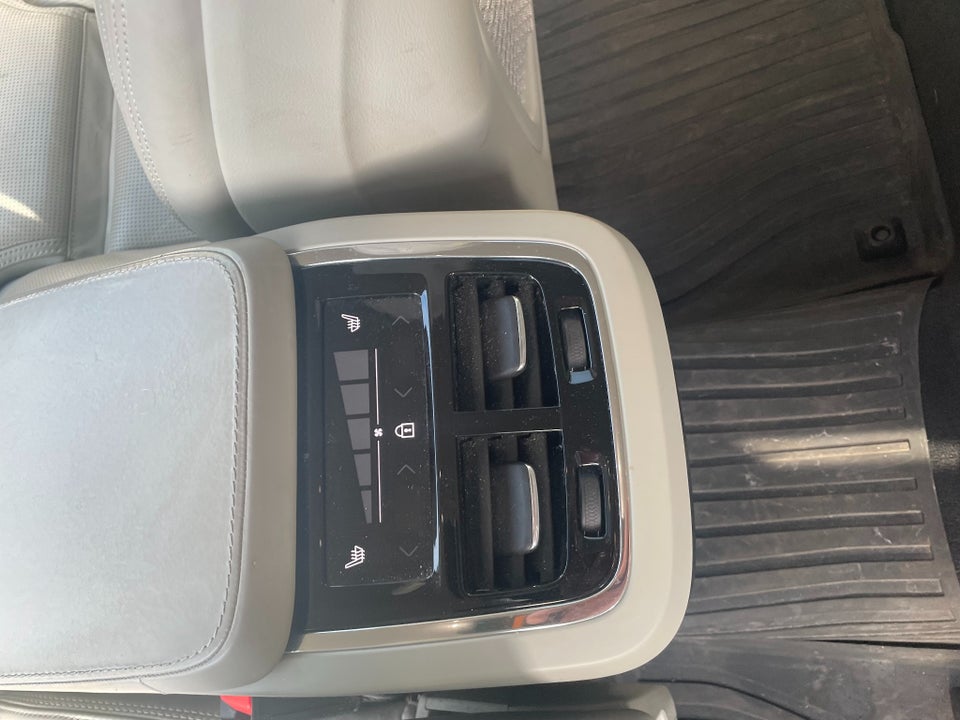 Volvo XC90 2,0 T5 254 Inscription aut. AWD 7prs 5d