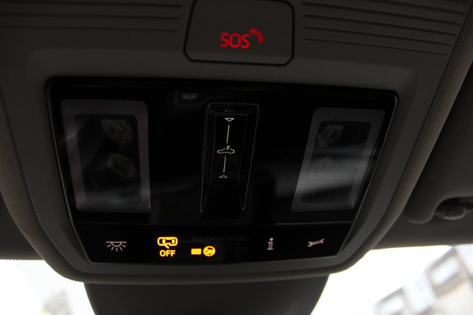 VW Golf VIII 1,4 eHybrid DSG 5d