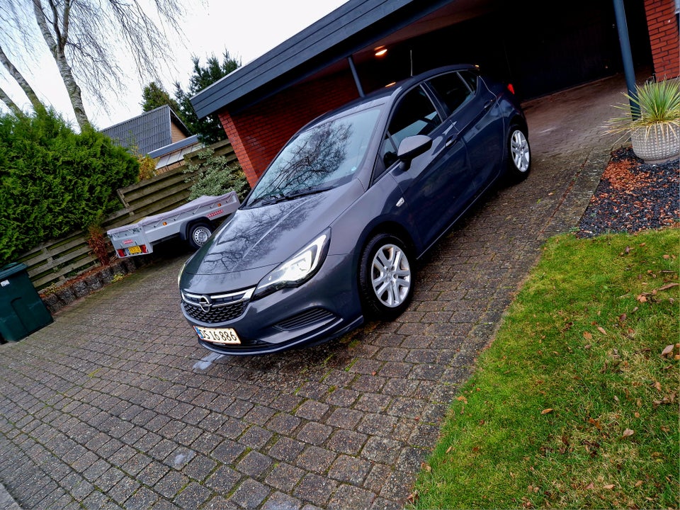 Opel Astra 1,4 T 125 Enjoy 5d