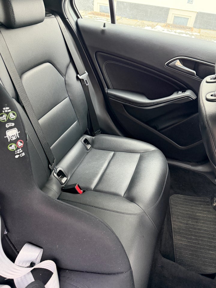 Mercedes A180 1,5 CDi Urban 5d