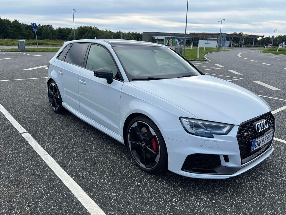 Audi RS3 2,5 TFSi Sportback quattro S-tr. 5d