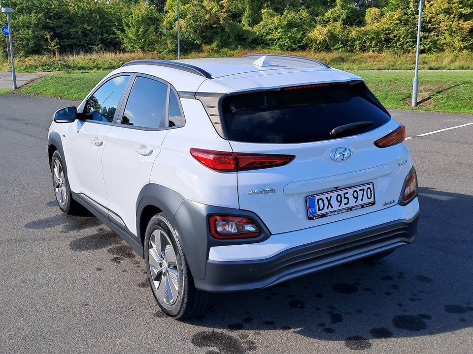 Hyundai Kona 64 EV Premium 5d