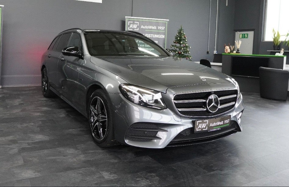 Mercedes E300 de 2,0 AMG Line stc. aut. 5d