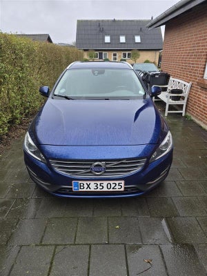 Volvo V60 2,0 D4 181 Momentum 5d