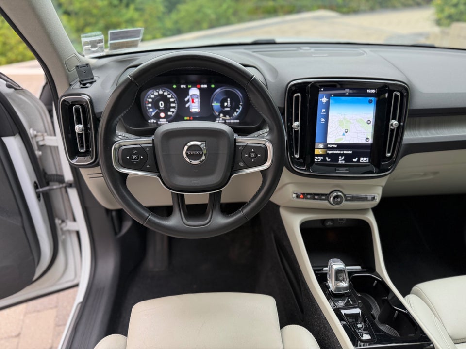 Volvo XC40 1,5 T5 ReCharge Inscription aut. 5d