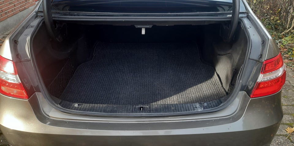 Mercedes E200 2,2 CDi aut. BE 4d