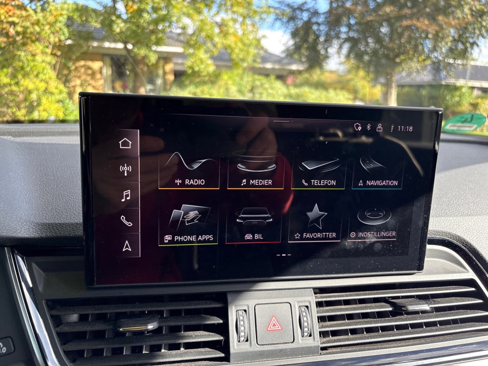 Audi Q5 40 TDi S-line quattro S-tr. 5d