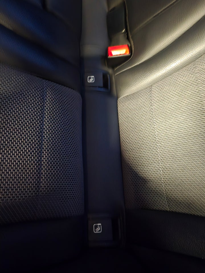 Mercedes C220 d 2,0 Avantgarde aut. 4d