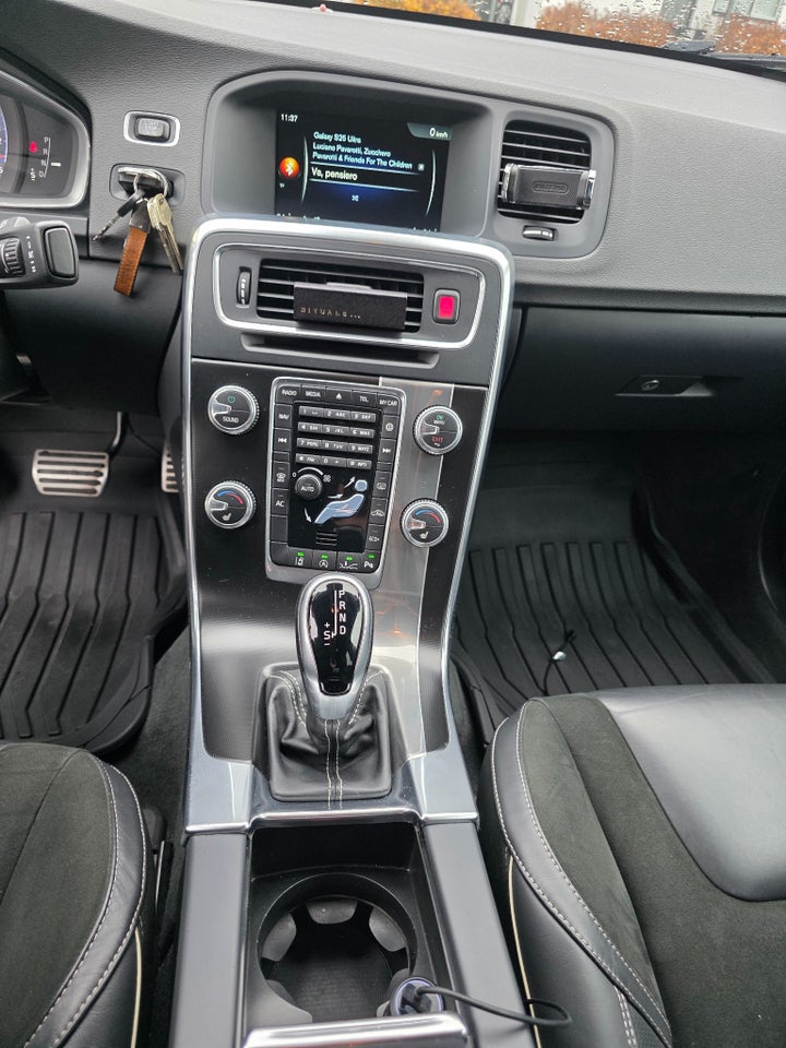 Volvo S60 2,0 D4 190 R-Design aut. 4d