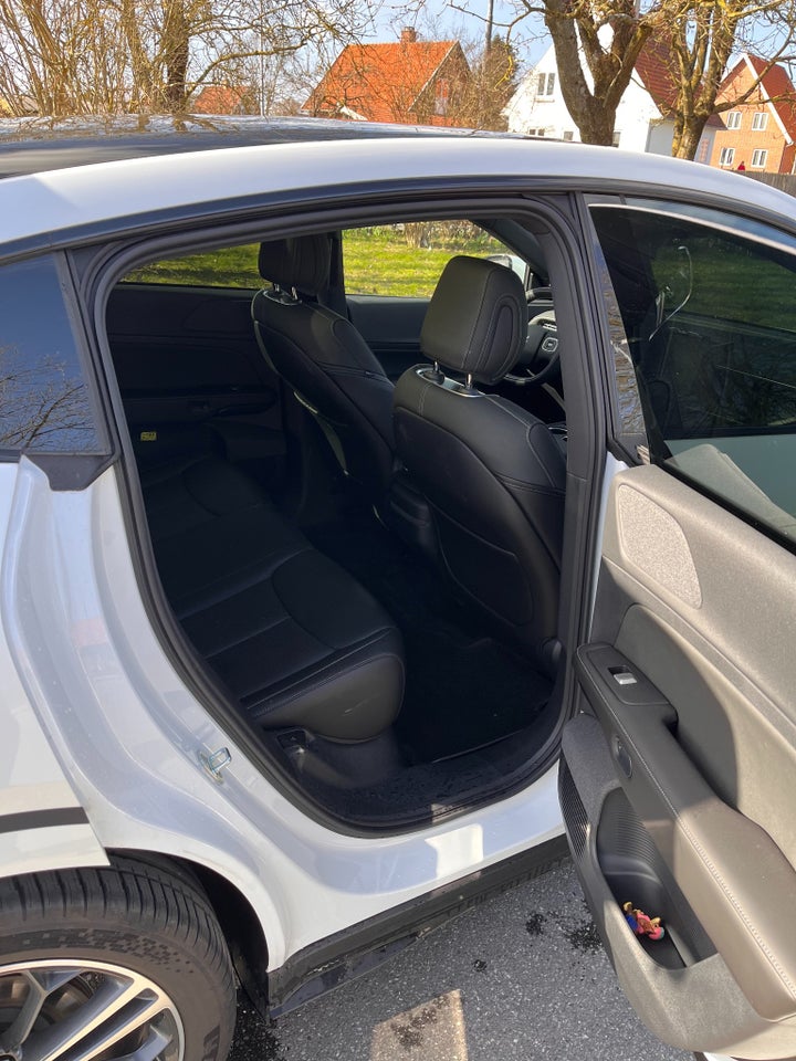 Xpeng G6 Standard Range 5d