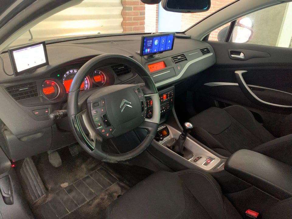 Citroën C5 2,0 HDi 140 Comfort Tourer 5d