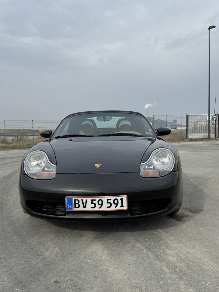 Porsche Boxster 2,7  2d