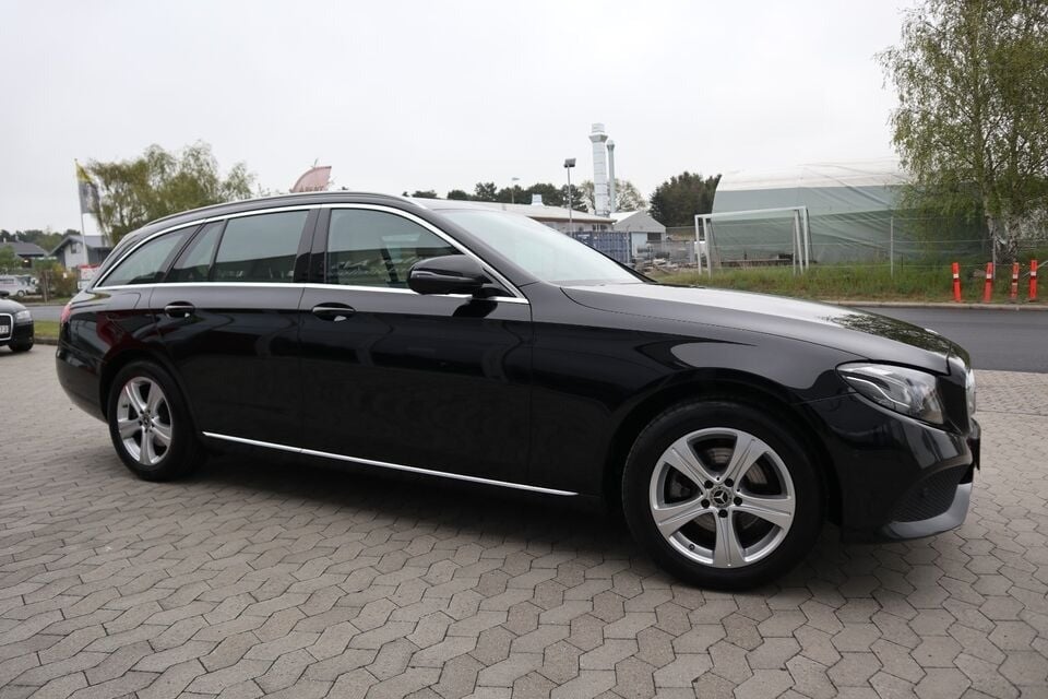Mercedes E220 d 2,0 Avantgarde stc. aut. 5d
