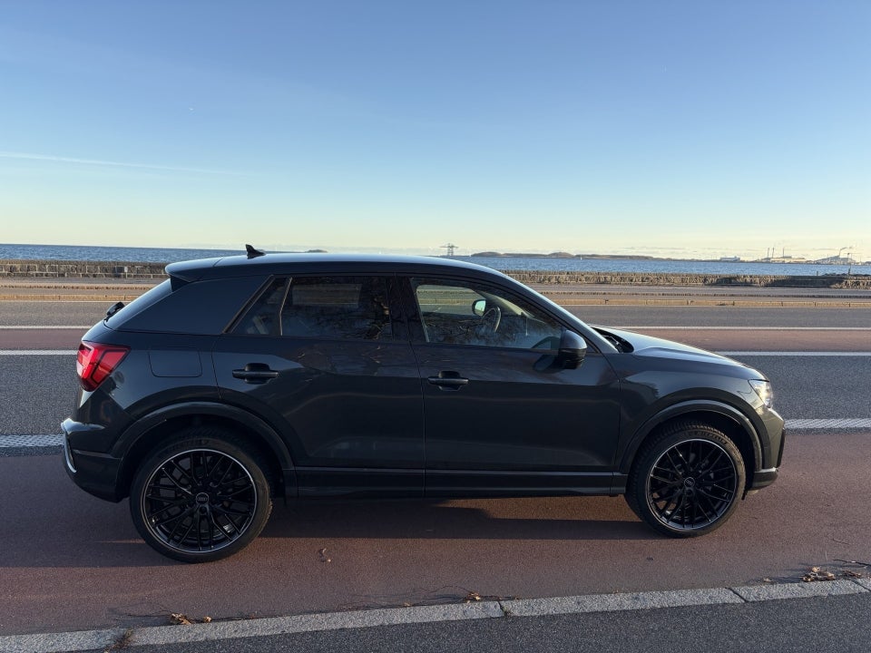 Audi Q2 35 TFSi Prestige S-tr. 5d