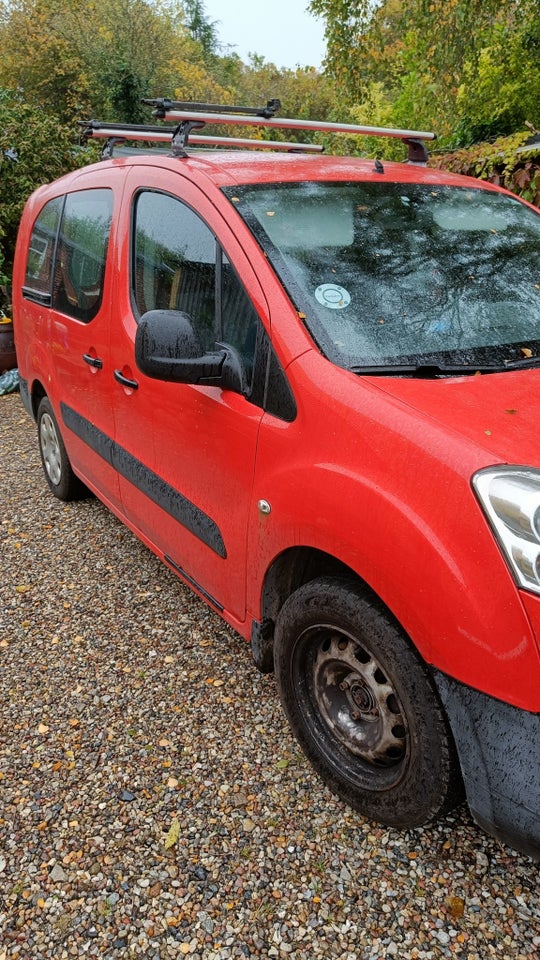 Peugeot Partner 1,6 e-HDi 90 L2 ESG Van Flexpack 4d