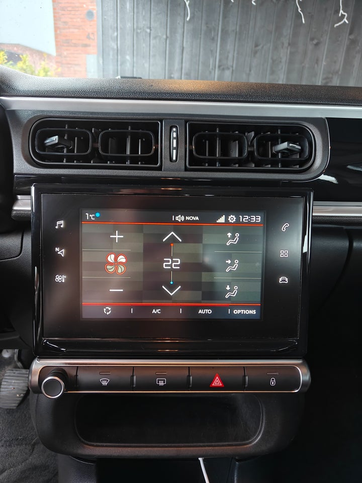 Citroën C3 1,6 BlueHDi 75 Iconic 5d