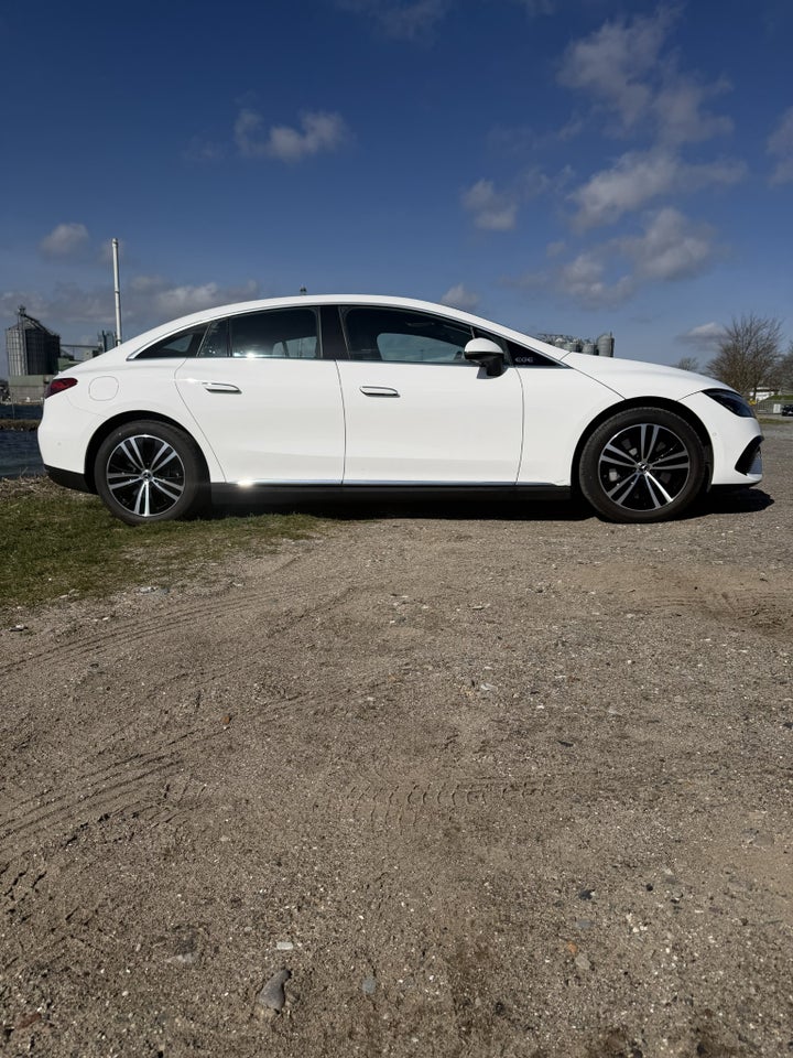 Mercedes EQE300 Electric Art 4d