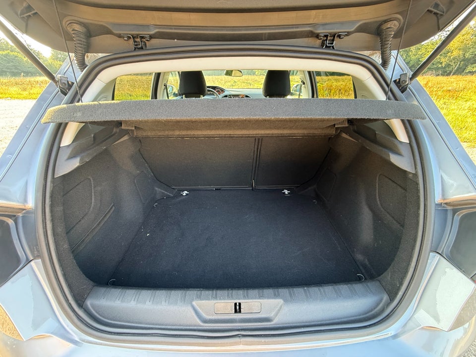 Peugeot 308 1,2 PureTech 130 Style 5d