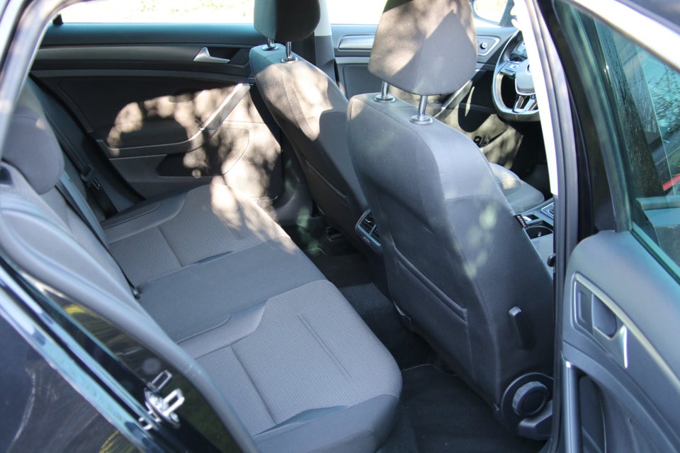 VW Golf VII 1,4 TSi 125 Comfortline 5d