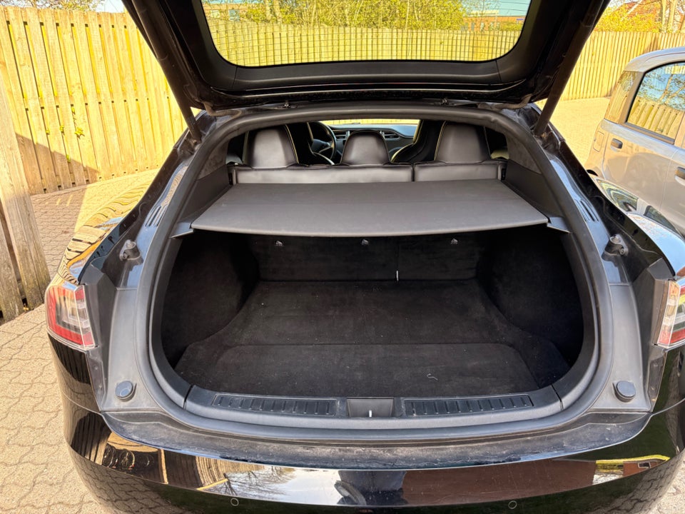 Tesla Model S 75 5d