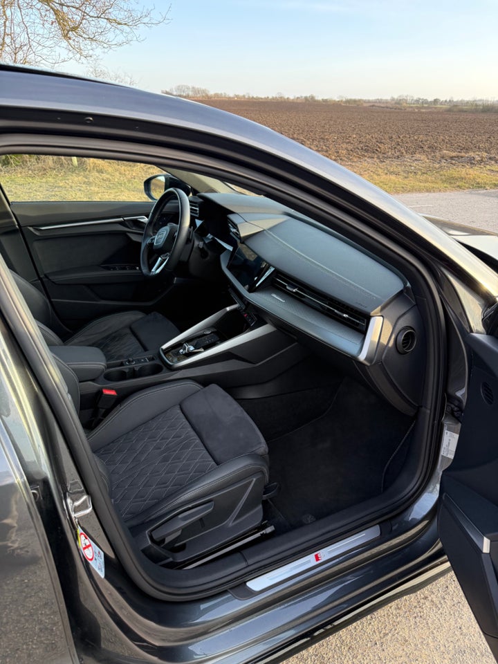 Audi A3 45 TFSi e S-line Sportback S-tr. 5d