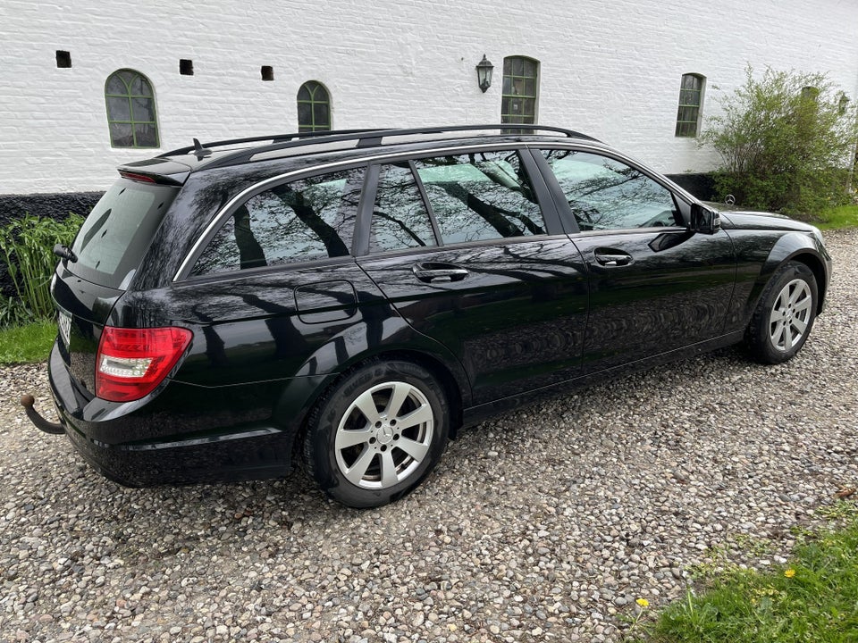 Mercedes C180 2,2 CDi Avantgarde stc. BE 5d