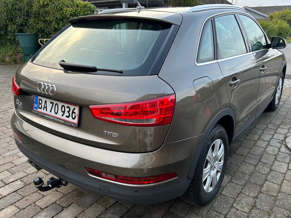 Audi Q3 1,4 TFSi 150 S-tr. 5d
