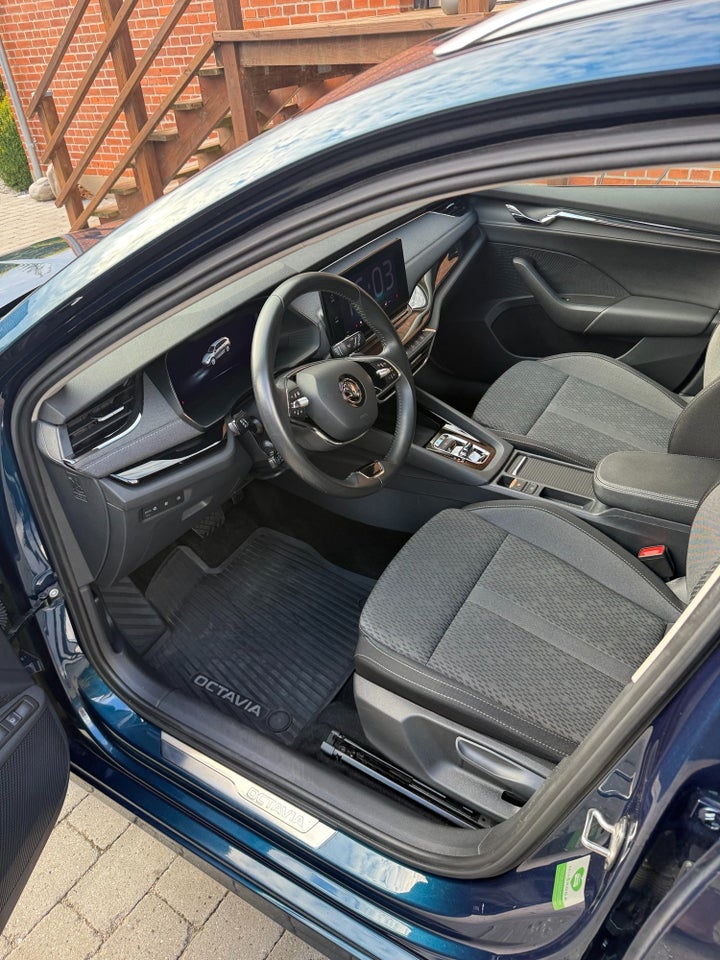 Skoda Octavia 1,4 TSi iV Plus Combi DSG 5d