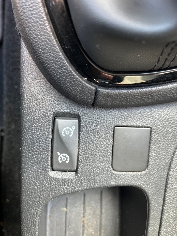 Renault Clio IV 0,9 TCe 90 Expression 5d