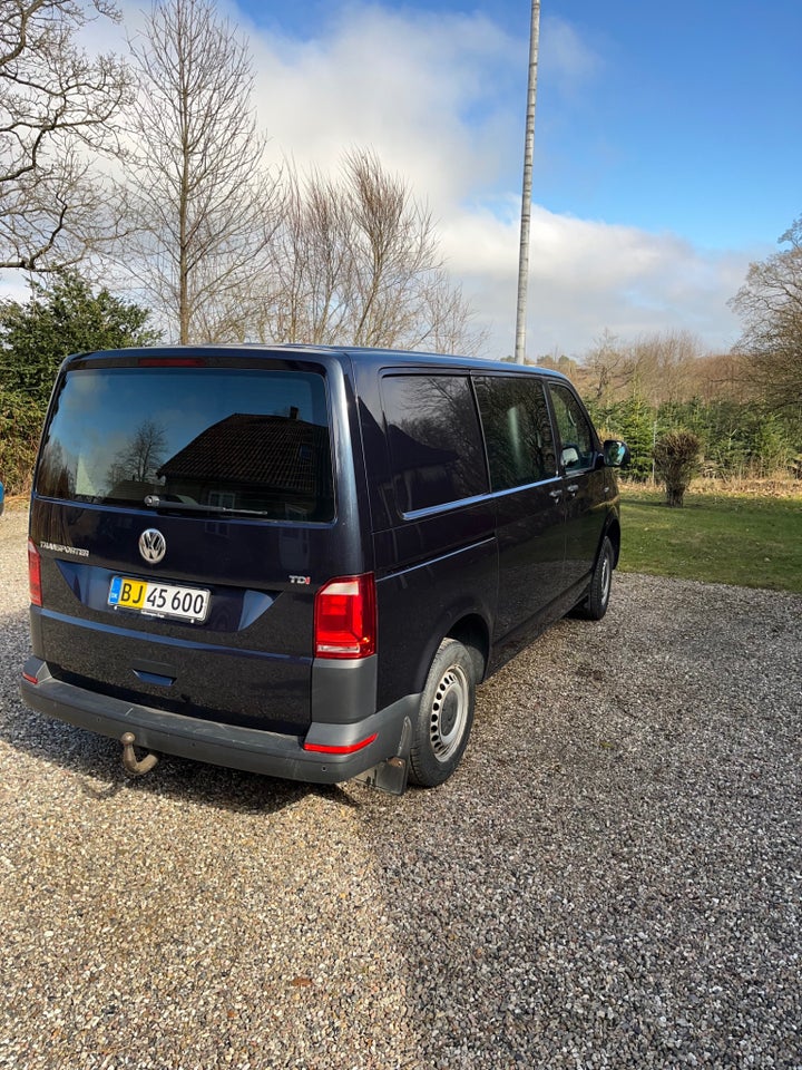VW Transporter 2,0 TDi 150 Kassevogn DSG kort
