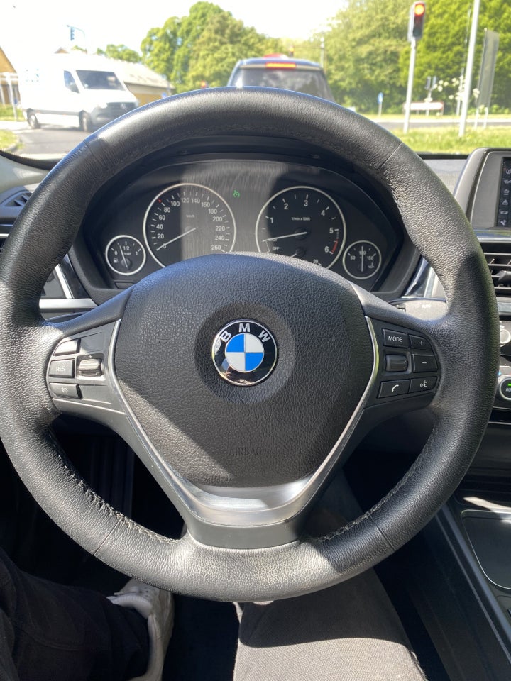 BMW 320d 2,0 Advantage aut. 4d