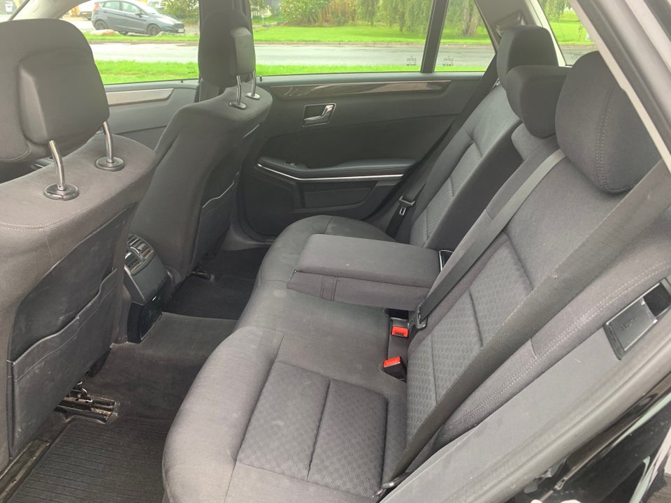 Mercedes E200 2,2 CDi stc. aut. BE 5d