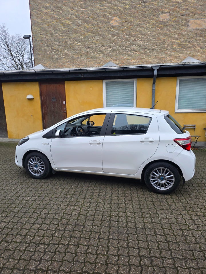 Toyota Yaris 1,5 Hybrid H2 e-CVT 5d