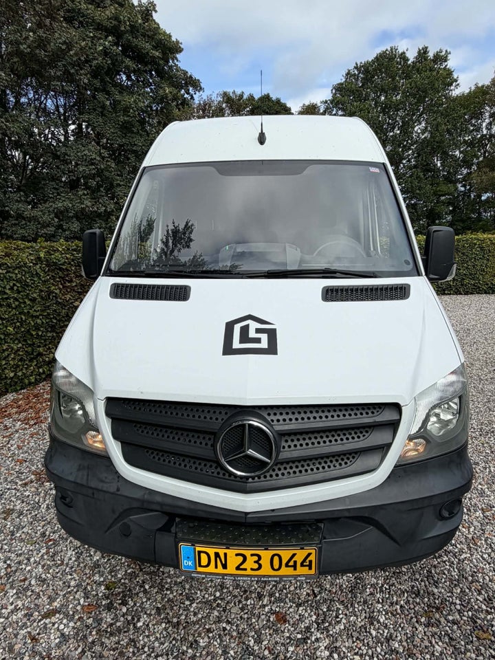 Mercedes Sprinter 211 2,2 CDi R2 Kassevogn 5d