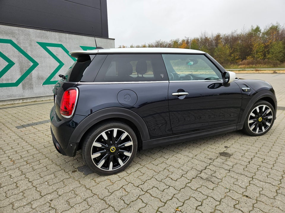 MINI Cooper SE Maximise 3d