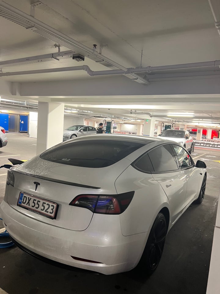 Tesla Model 3 RWD 4d