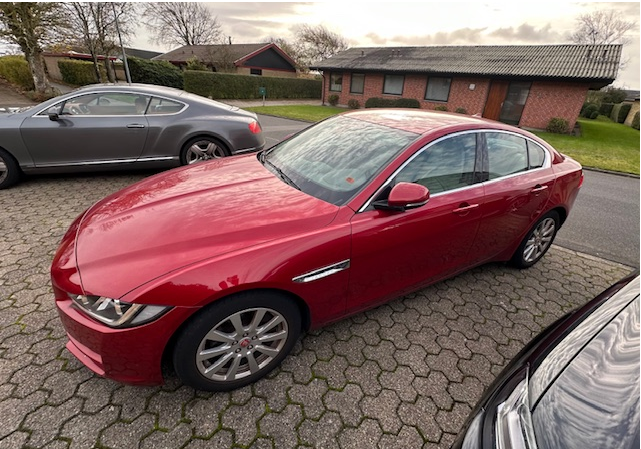 Jaguar XE 2,0 P200 Prestige aut. 4d