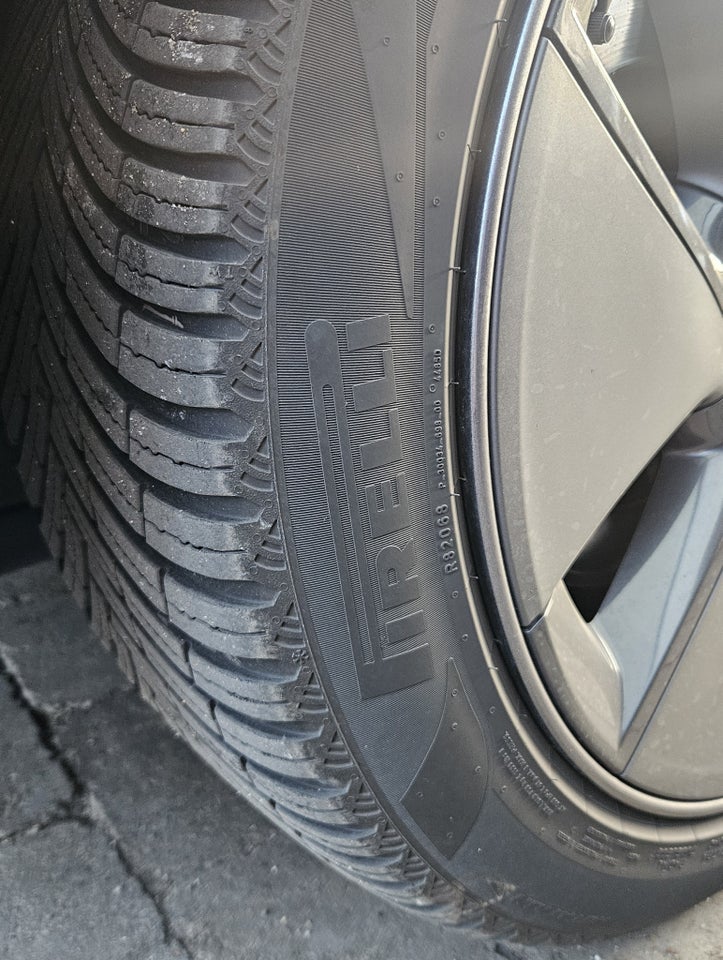 Tesla Model 3 Standard Range+ RWD 4d