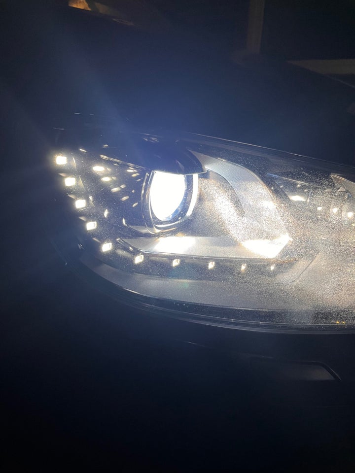 VW Sharan 2,0 TDi 140 Highline DSG BMT 5d