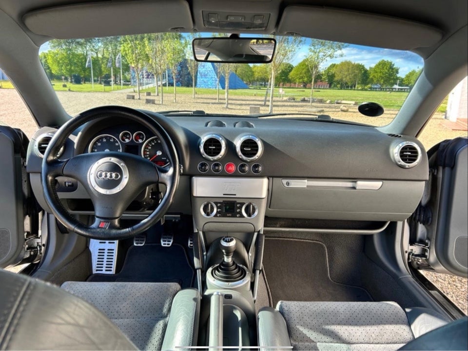 Audi TT 1,8 T 180 Coupé 2d