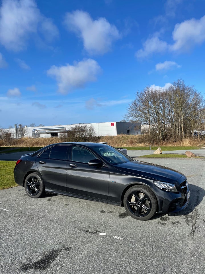 Mercedes C300 de 2,0 AMG Night Edition aut. 4d