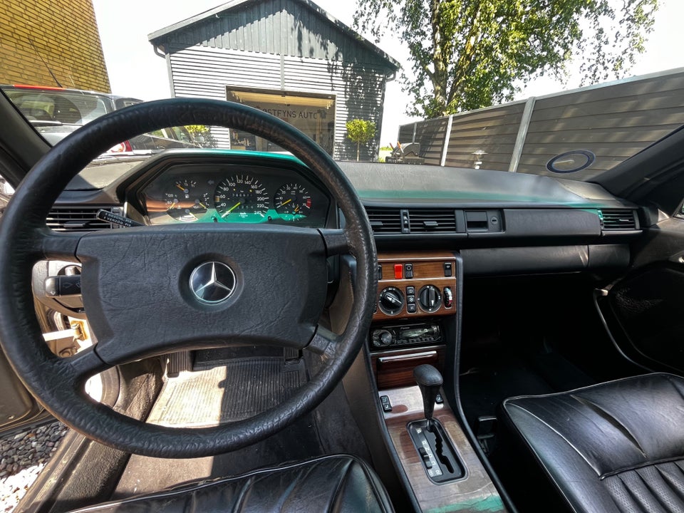 Mercedes 300 SEL 3,0  4d